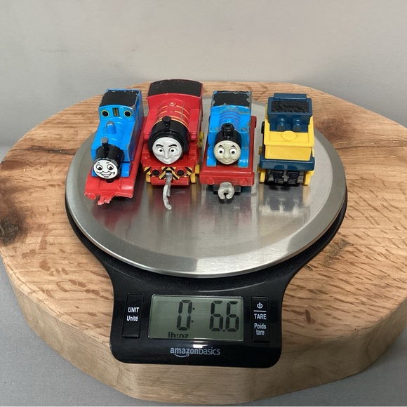 🔵 4 Set of Thomas The Tank Train Toys - Oldest is 1985 - Diecast & Plastic - Picture 12 of 12